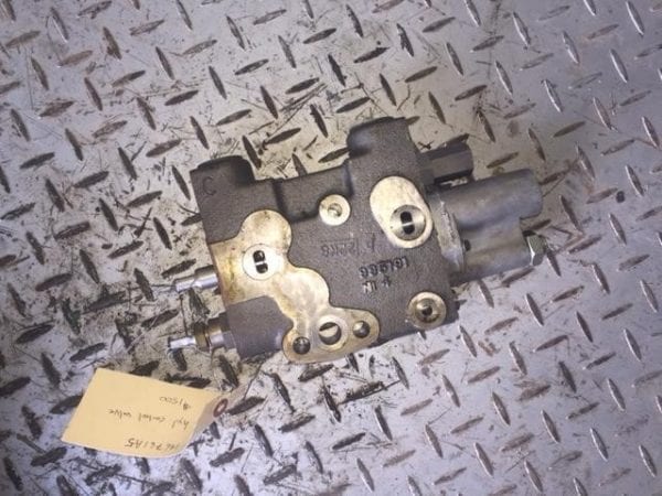 NEW CASE IH HYDRAULIC CONTROL VALVE - 186761A5 - Image 2