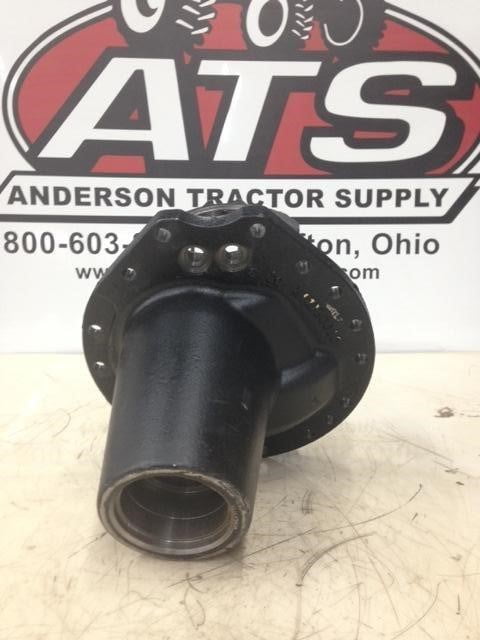 NEW CASE IH MFWD DIFFERNTIAL HOUSING - 87324513 - Image 2