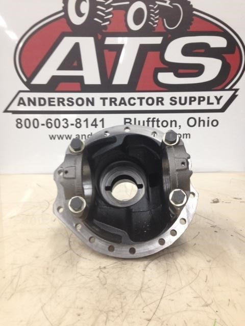 NEW CASE IH MFWD DIFFERNTIAL HOUSING - 87324513 - Image 3