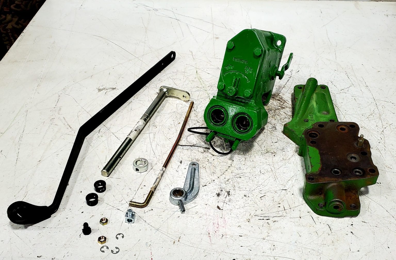 COMPLETE JOHN DEERE 40 SERIES 3RD REMOTE KIT 3RDSCVKIT40 Anderson Tractor Inc.