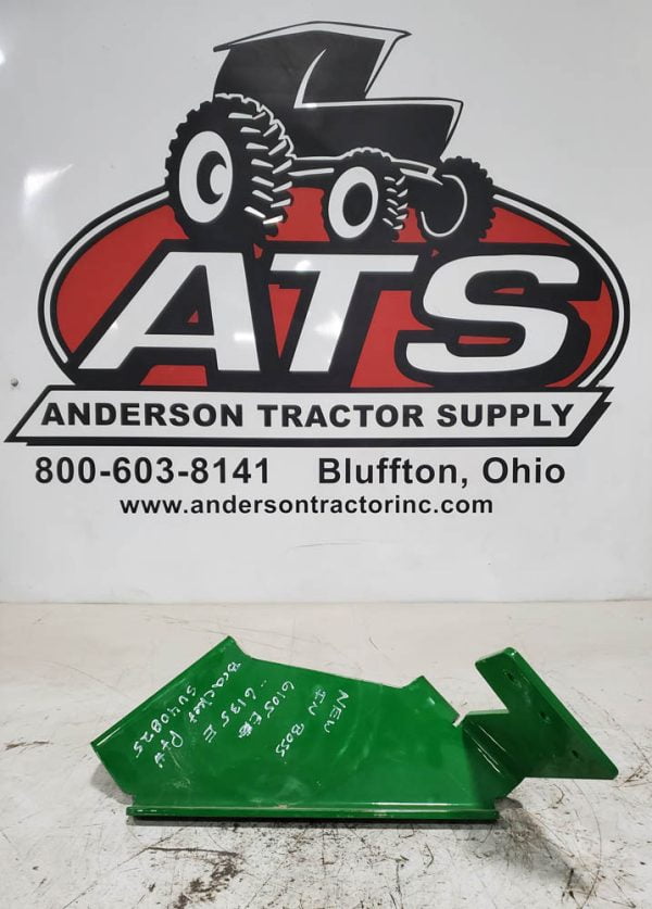NEW OEM JOHN DEERE TOOLBOX BRACKET SU40825 Anderson Tractor Inc.
