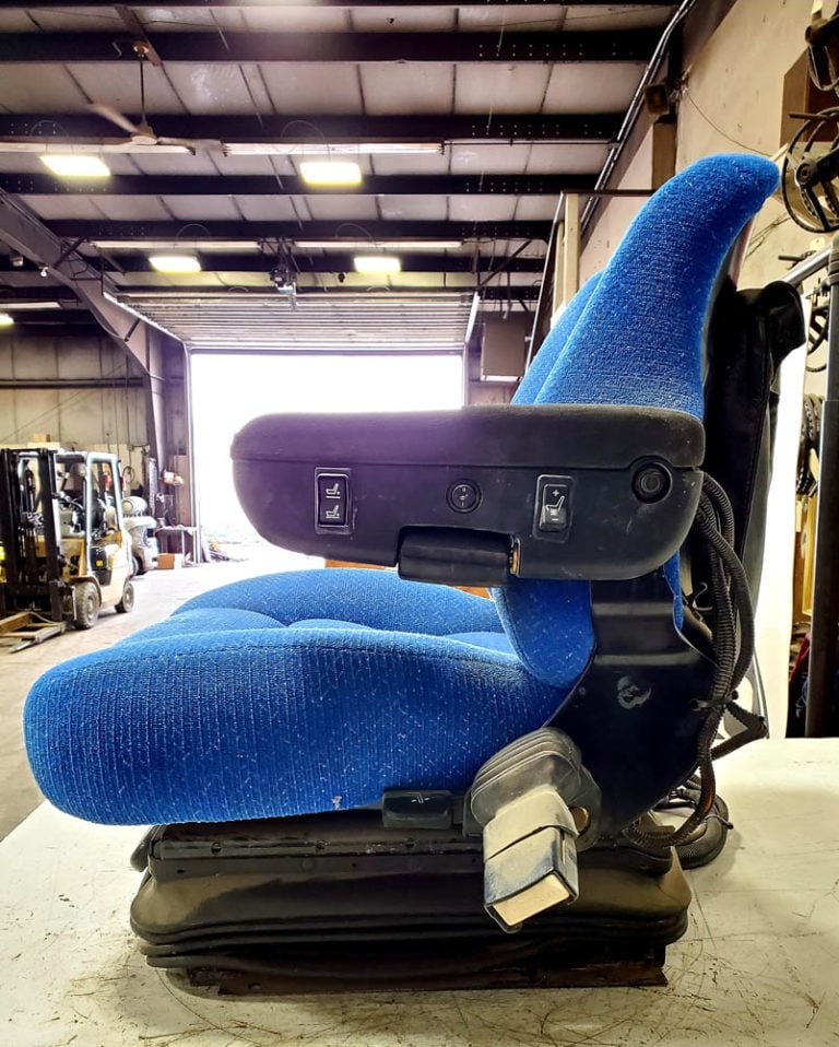 NEW FORD/NEW HOLLAND AIR RIDE SEAT ASSEMBLY 87736343 Anderson