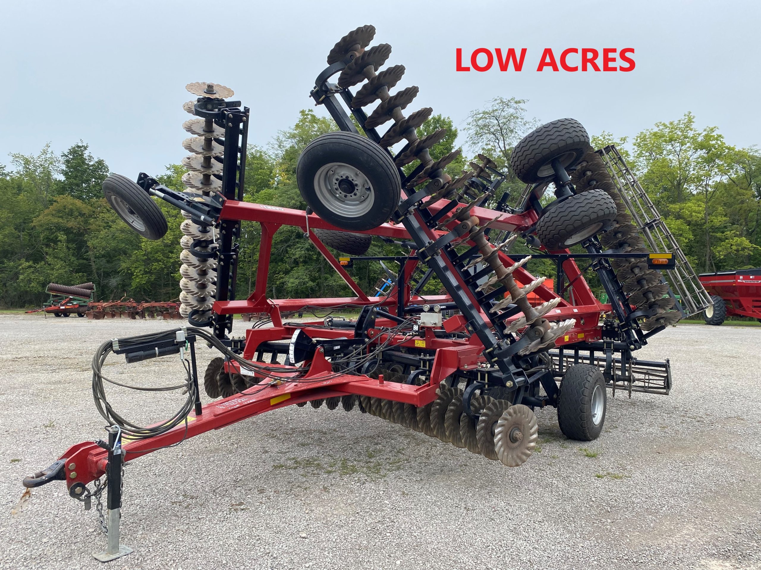 32' CASE-IH 335 VERTICAL DISK - LOW ACRES