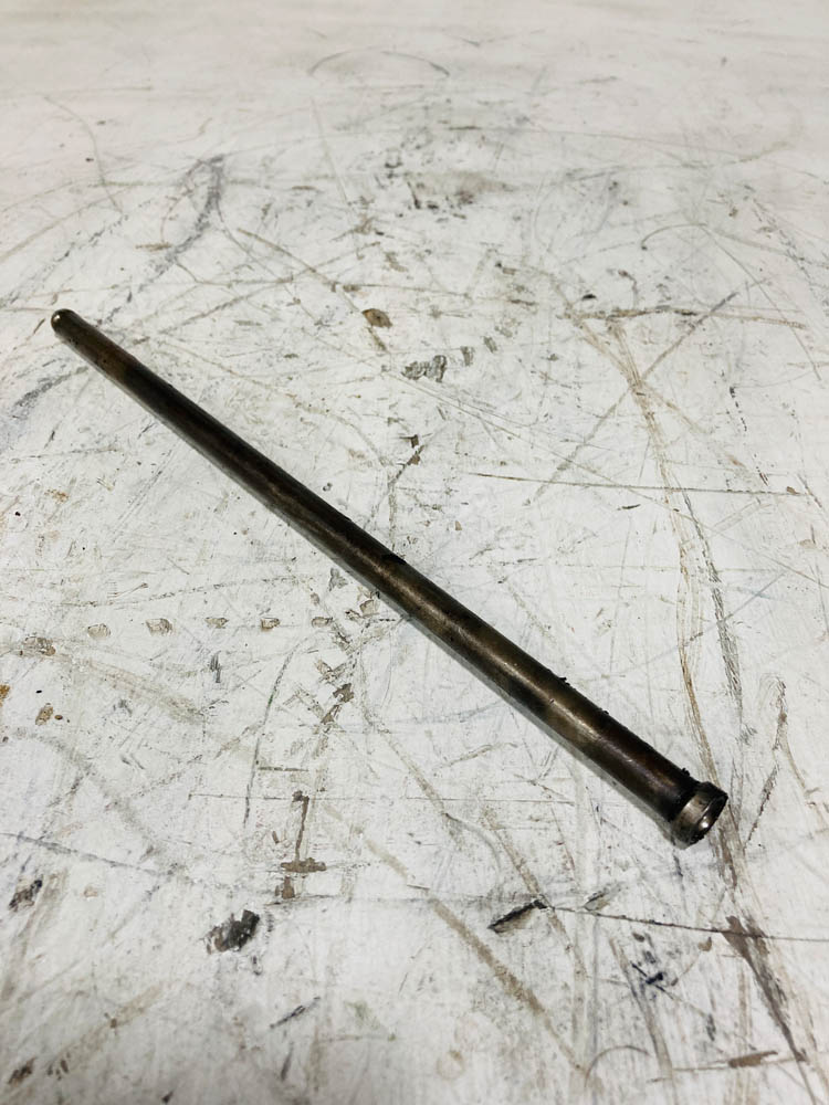 GOOD USED I.H. PUSH ROD - 675405C1 - Image 2