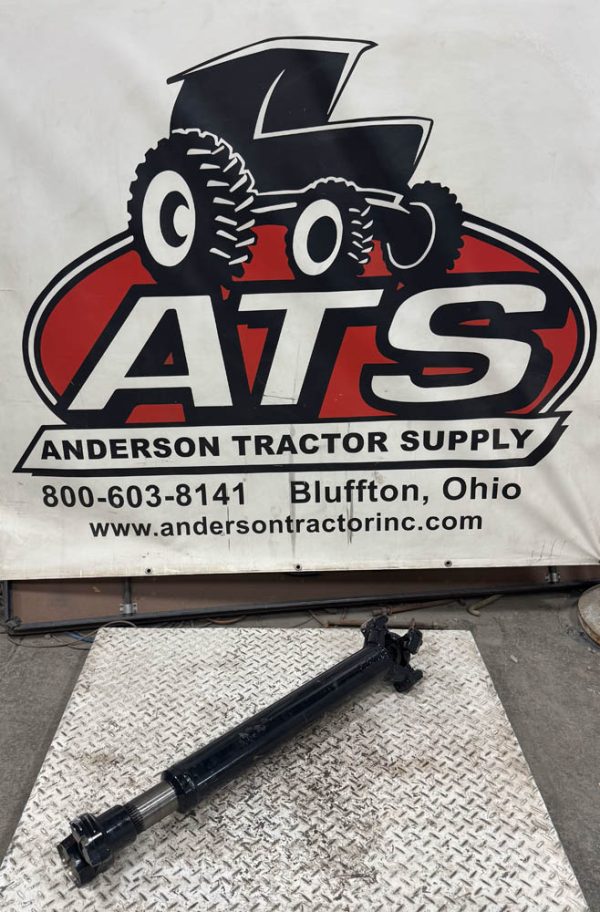 NEW OEM REAR AXLE DRIVE SHAFT - 84300981