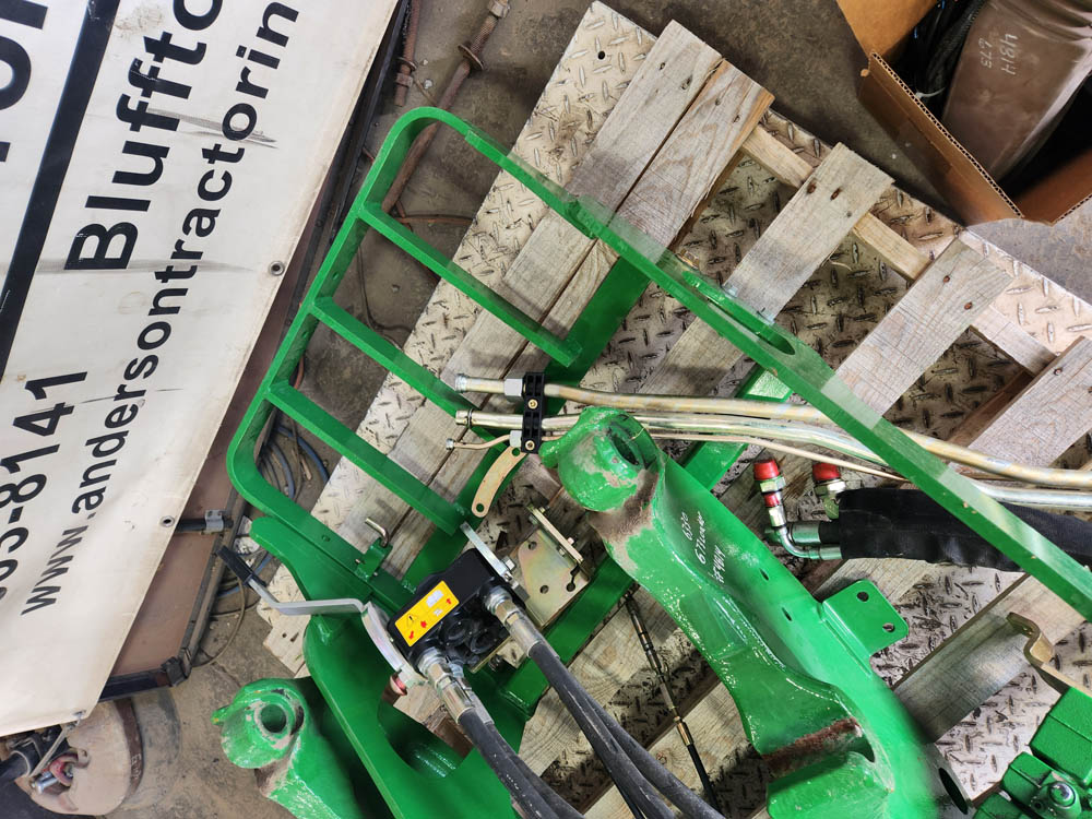 673 LOADER BRACKET KIT - Image 6