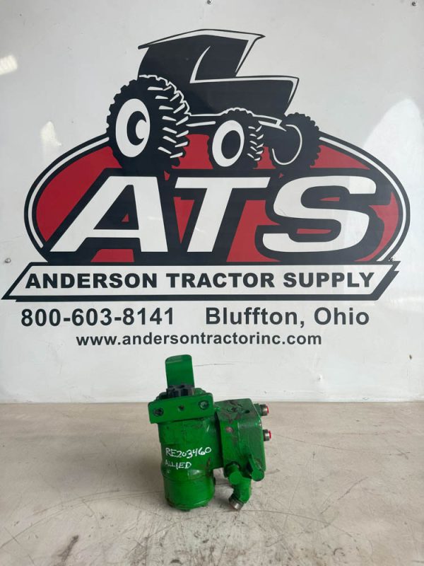 GOOD USED JOHN DEERE STEERING VALVE - RE203460