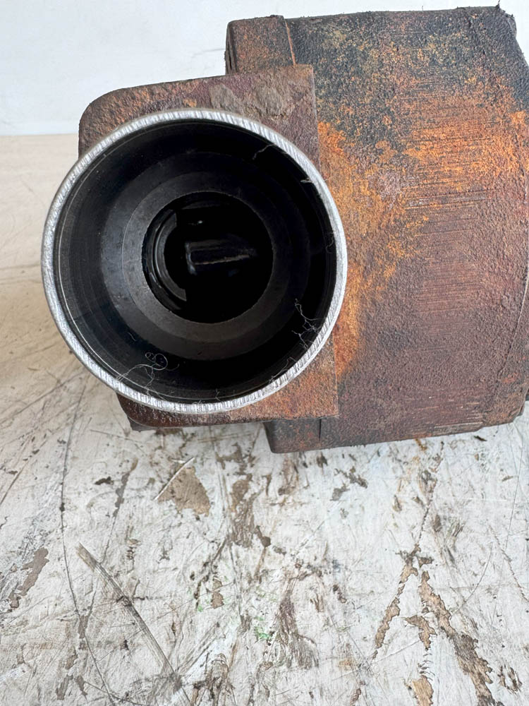 GOOD USED TRANSMISSION OIL PUMP - 84176413 - Image 4