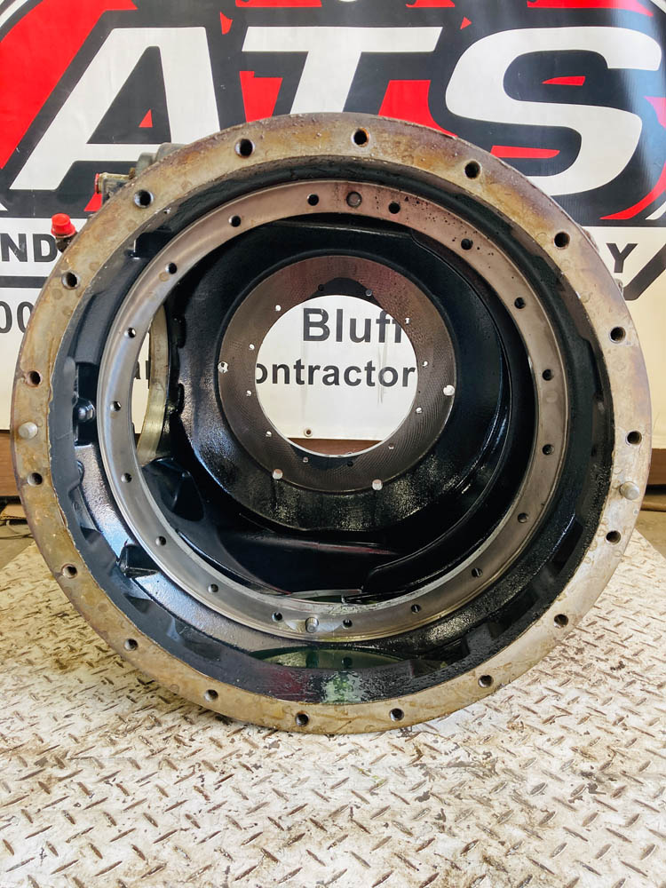 GOOD USED CENTER FRONT AXLE HOUSING - 87438232 - Image 6