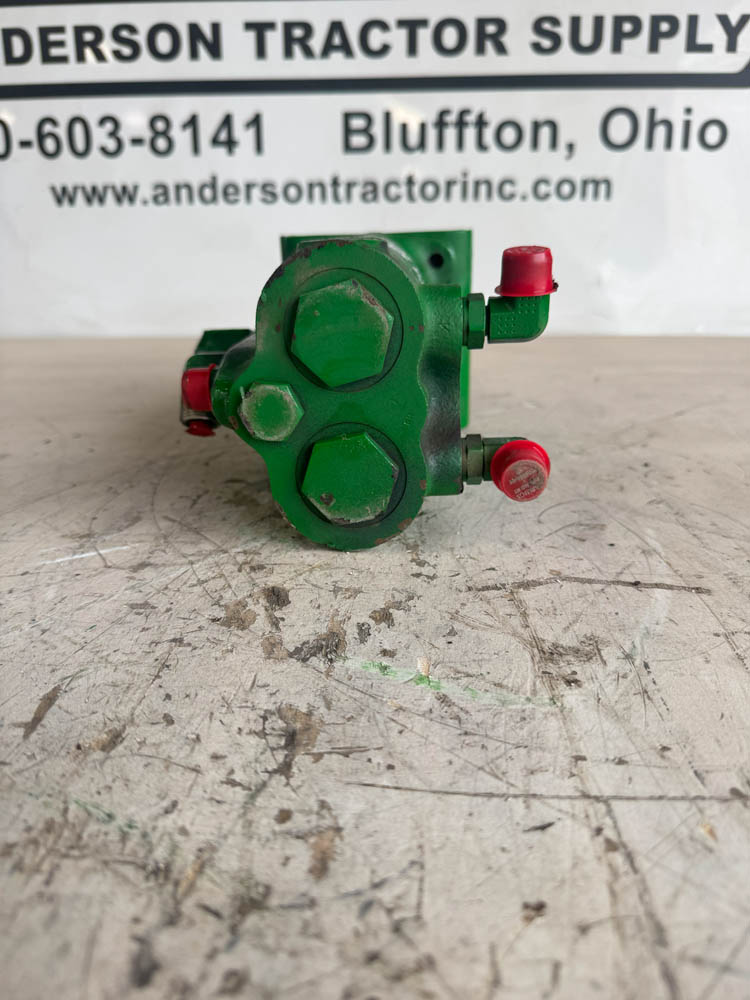 GOOD USED BRAKE VALVE - RE172130 - Image 6