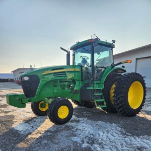 2004 JOHN DEERE 7820 2WD TRACTOR W/ 2250 HRS.