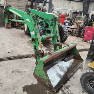 JOHN DEERE 542 LOADER W/ 6' BUCKET