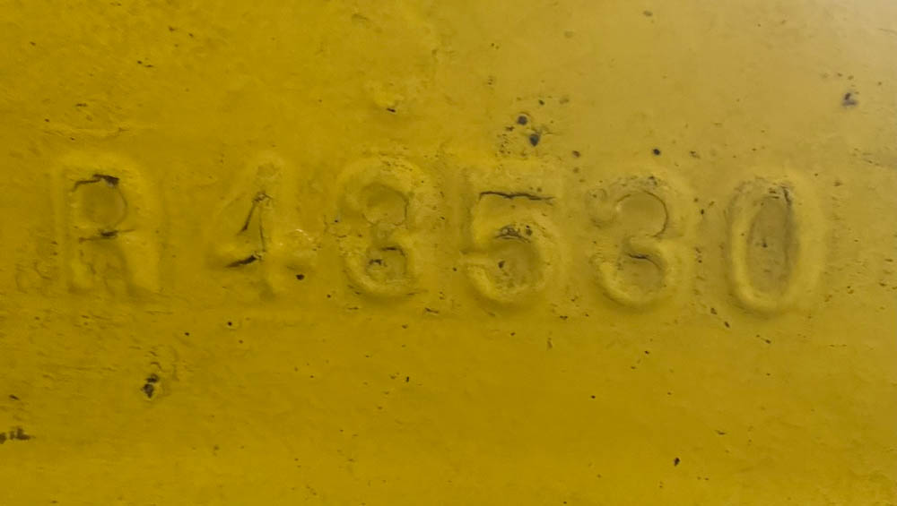 GOOD USED JOHN DEERE CAST CENTER - R43530 - Image 3