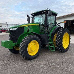 2011 JOHN DEERE 7200R MFWD TRACTOR W/ 1923 HRS.