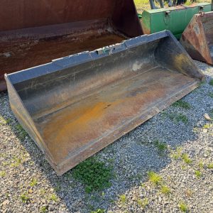 CNH 84" QUICK ATTACH BUCKET