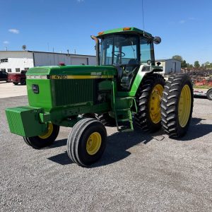 1992 JOHN DEERE 4760 2WD TRACTOR W/ 4950 HRS.