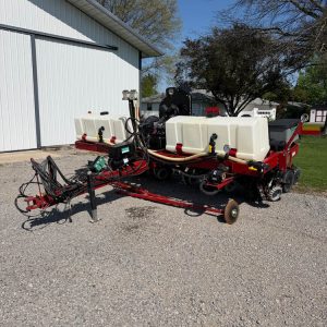 CASE I.H. EARLY RISER 1225 6 ROW CORN PLANTER