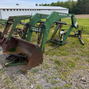 WOODS DUAL 215 LOADER W/ 6 FT BUCKET