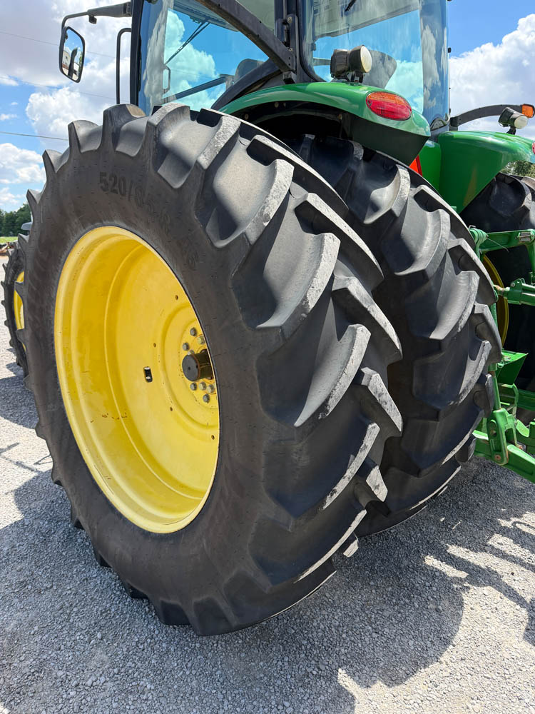 2014 JOHN DEERE 8310R MFWD TRACTOR W/ 8051 HRS. - Image 12