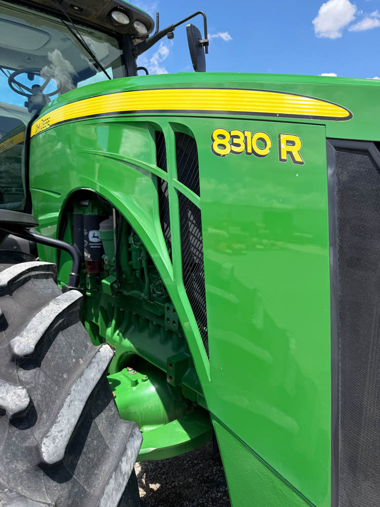 2014 JOHN DEERE 8310R MFWD TRACTOR W/ 8051 HRS. - Image 16
