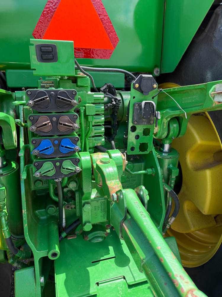 2014 JOHN DEERE 8310R MFWD TRACTOR W/ 8051 HRS. - Image 7