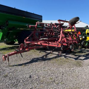 CASE I.H. 4800 VIBRA SHANK FIELD CULTIVATOR - 24 FT