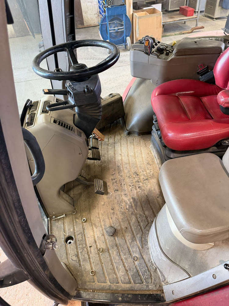 GOOD USED COMPLETE CAB ASSY - MAG275CAB - Image 3