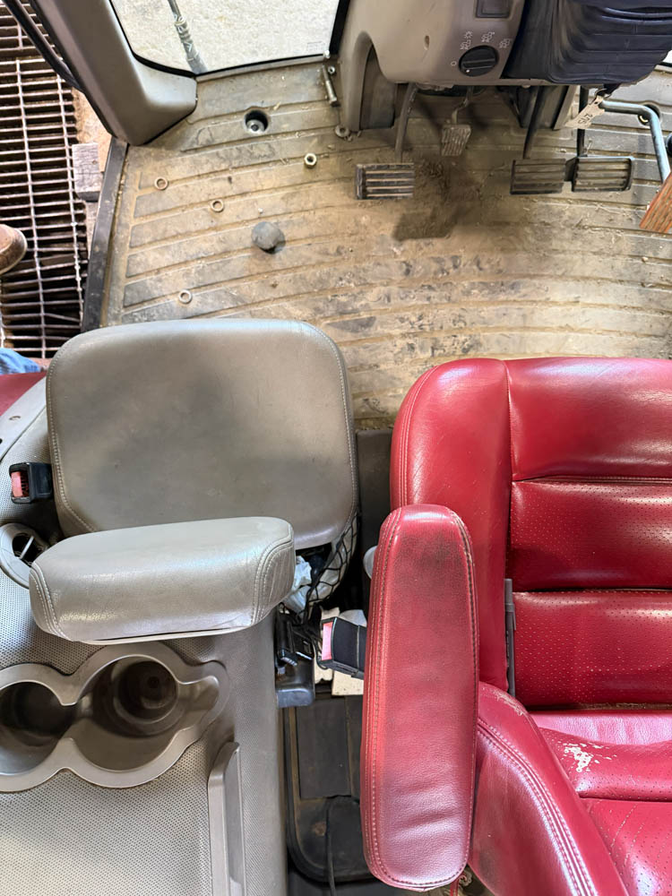GOOD USED COMPLETE CAB ASSY - MAG275CAB - Image 6