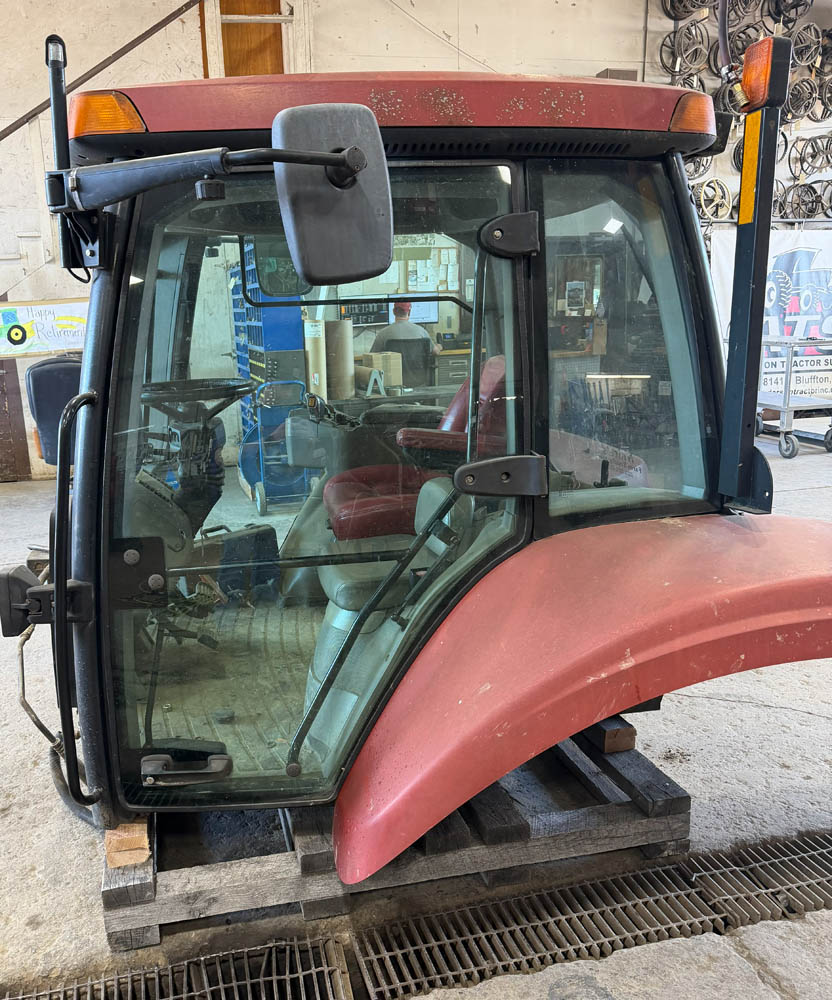 GOOD USED COMPLETE CAB ASSY - MAG275CAB - Image 8